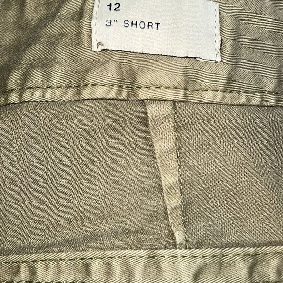 ✨Gap 3” Utility Shorts Olive Green✨ - Picture 6 of 7